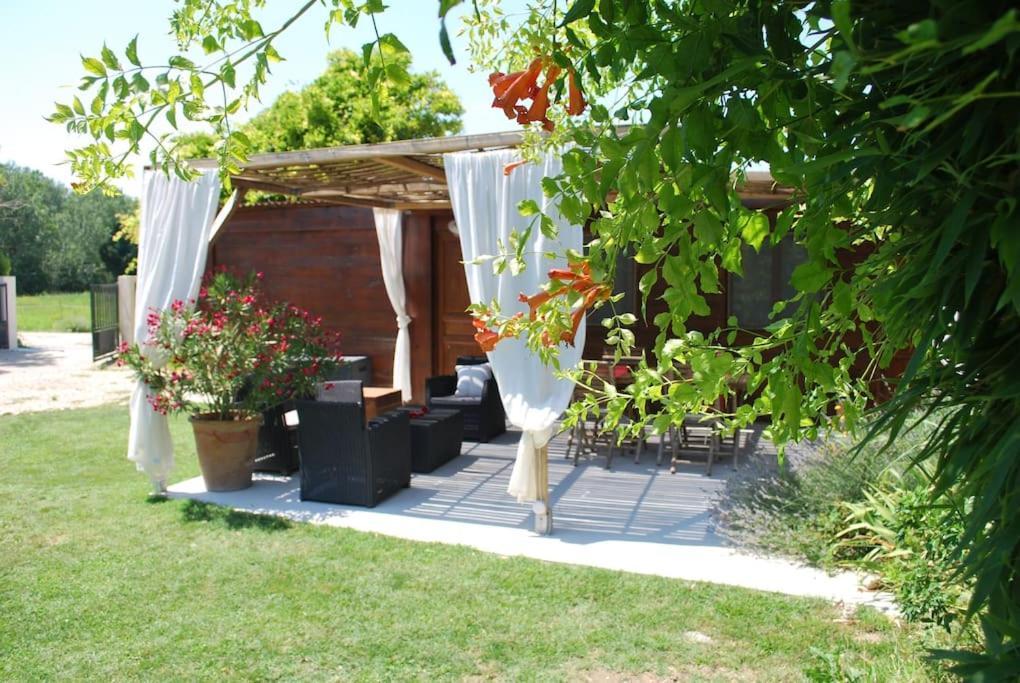 Le Cabanon Tendance Du Luberon Mérindol Exteriér fotografie